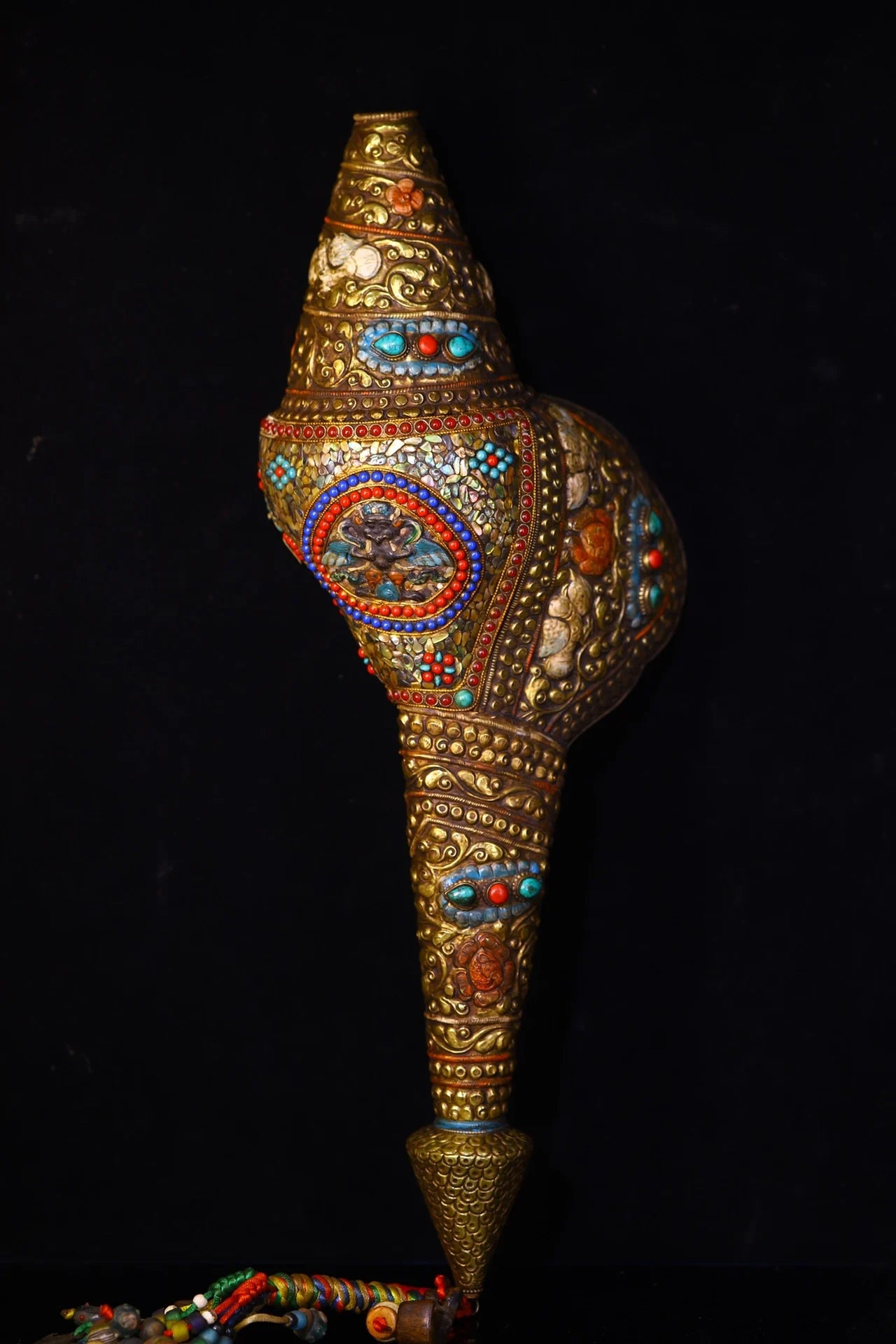 20"Tibetan Temple Collection Old Natural Conch Painted Mosaic Gem gZi Beads GARUDA Conch Pendant Amulet Worship Hall Town house