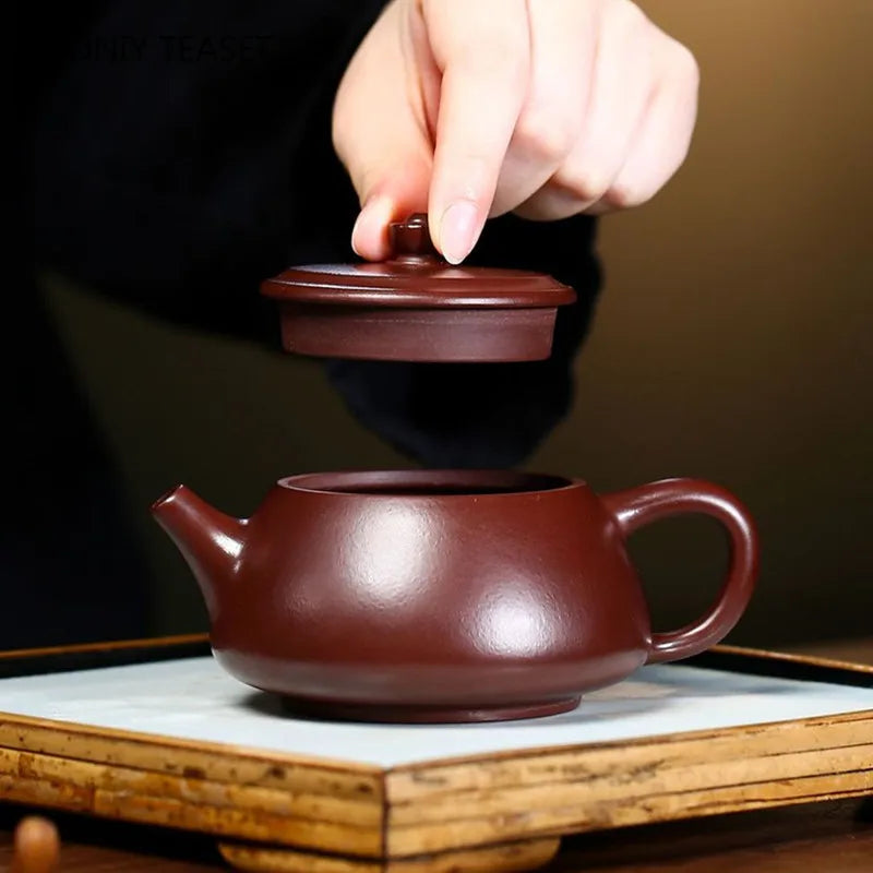 200ml Chinese Yixing Purple Clay Teapot Handmade Stone Scoop Tea Pot Raw Ore Purple Vermilion Mud Kettle Authentic Zisha Tea Set