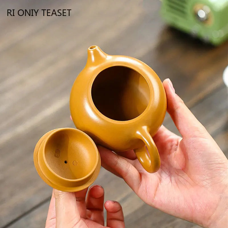 200ml Chinese Yixing Purple Clay Teapots Famous Artists Handmade Xi Shi Tea Pot Raw Ore Gold Zhu Mud Kettle Zisha Tea Set Gifts