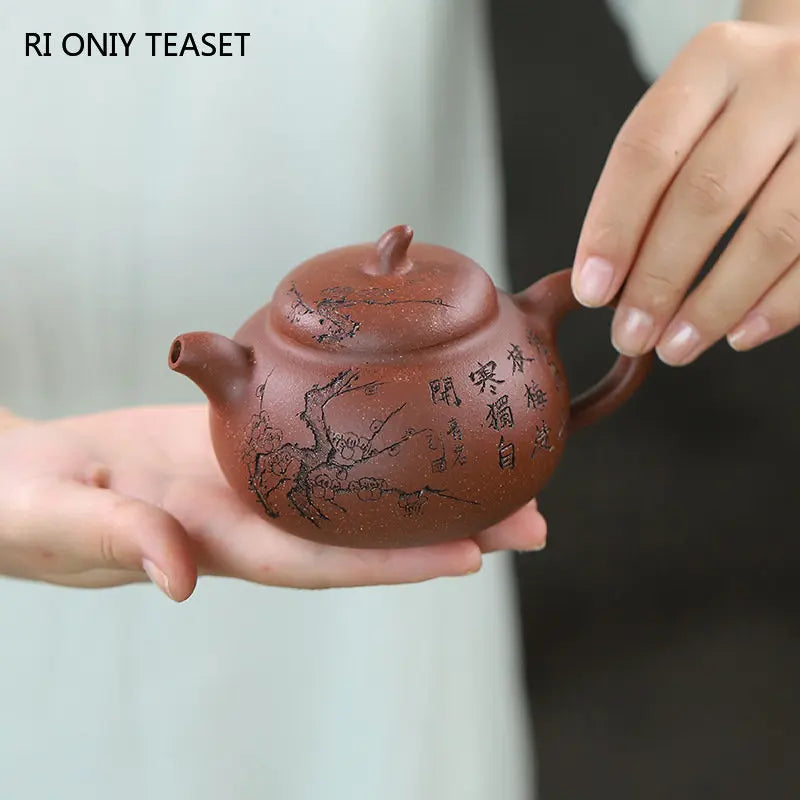 200ml Yixing Purple Clay Teapots Famous Artists Handmade Plum Blossom Pattern Tea Pot Kettle Chinese Zisha Tea Set Teaware