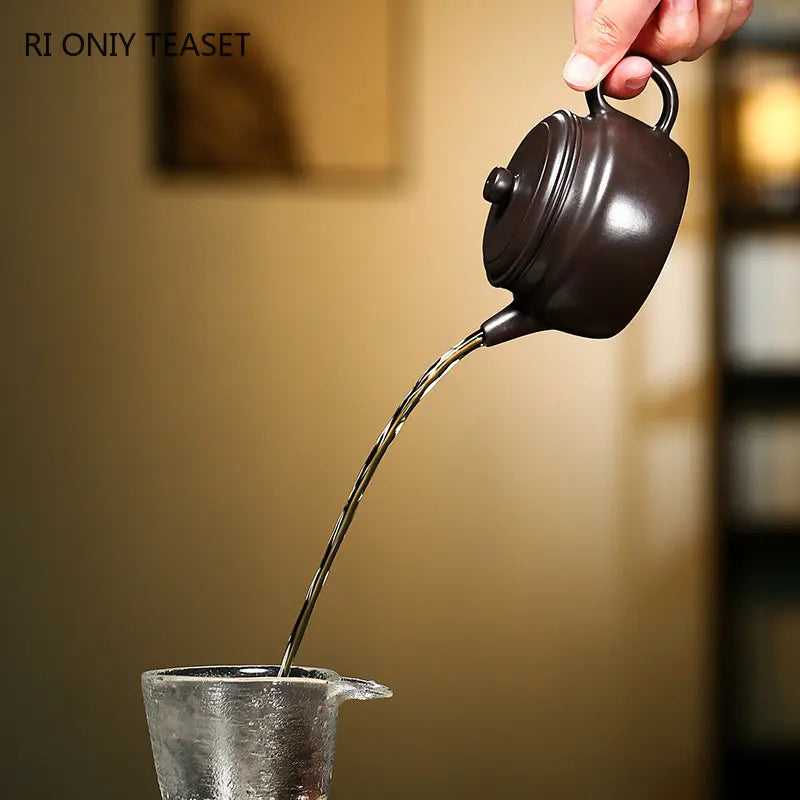 200ml Yixing Purple Clay Teapots Famous Handmade Tea Pot Raw Ore Black Vermillion Mud Kettle Chinese Authentic Zisha Tea Set