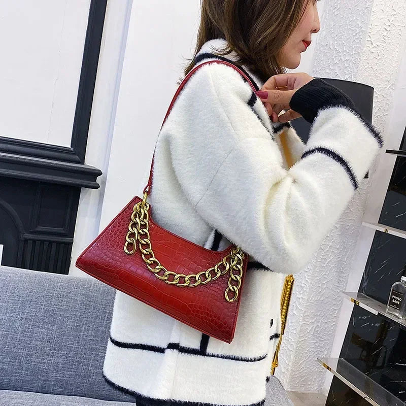2020 New Korean Fashion Crocodile Pattern Crossover Shoulder Bag Handbag New High Quality PU Chain Solid Color Shoulder Bag