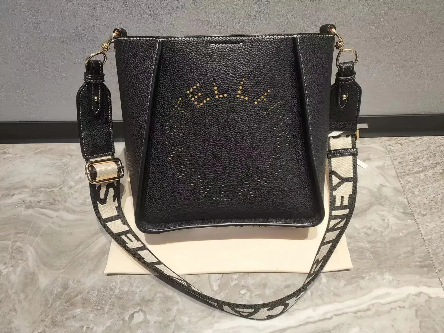 2023 Chain Foreign Trade PU Handbag Bag cross body bag woman luxury bag tote bags for women  designer handbags