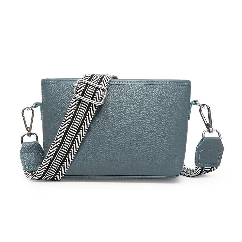 2023 Luxury Weave Wide Shoulder Genuine Leather Women Shoulder Crossbody Bags Designer Cowhide Handbags Female Small Bucket bag