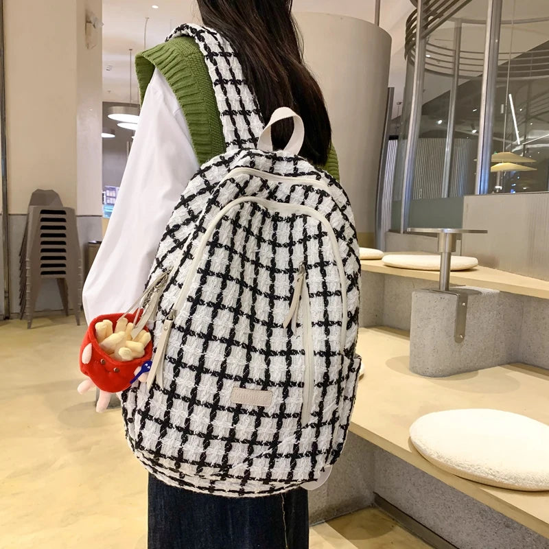 2023 New Lattice Woman Backpack Winter Design Casual Travel Bagpack School Bag For Teenage Girls Boys