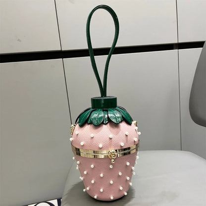 2023 New Strawberry Shaped Clutch Crossbody Bag Lady Purse Wedding Party Evening Bag for Women Girl Cocktail Shoulder Chain Bags