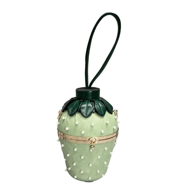 2023 New Strawberry Shaped Clutch Crossbody Bag Lady Purse Wedding Party Evening Bag for Women Girl Cocktail Shoulder Chain Bags