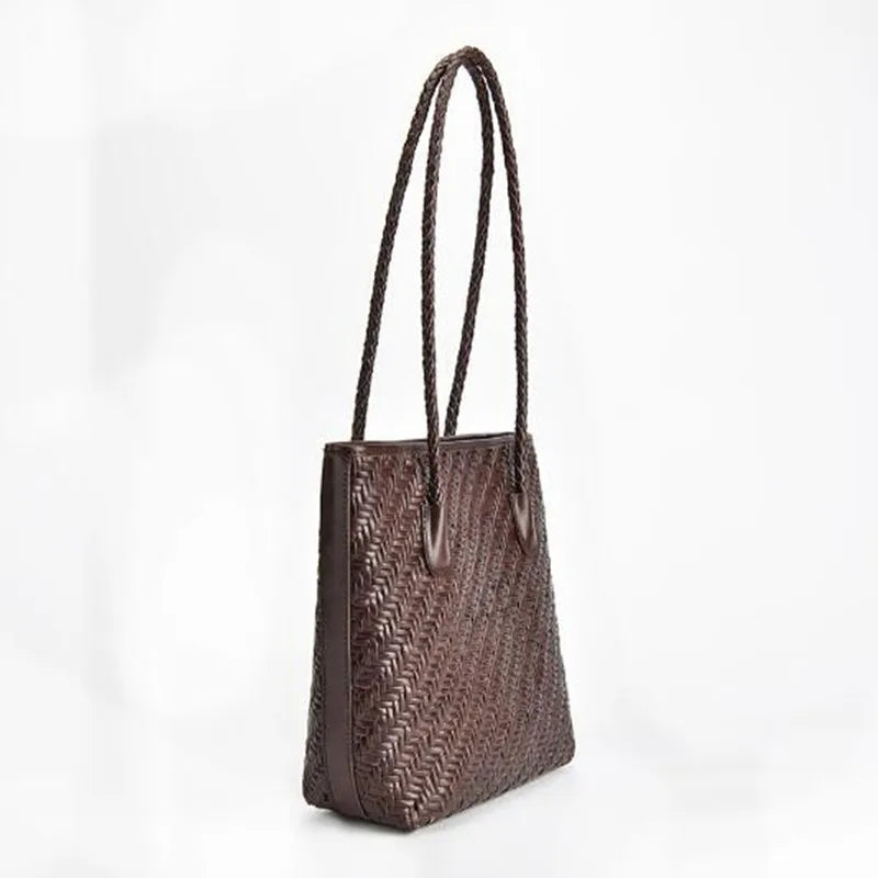 2023 New first layer cowhide woven shoulder bag Vintage leather handmade ladies Tote shopping bag large capacity