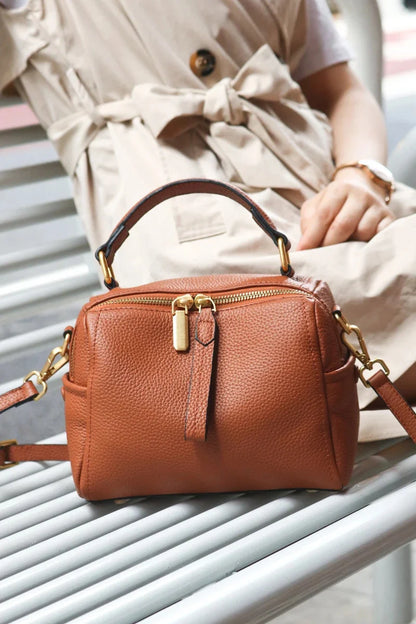2024 Ins All-Match Soft Leather Handbag Top Designer Luxury Ladies One-Shoulder Messenger Bag Small Casual Broadband