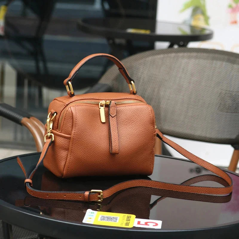 2024 Ins All-Match Soft Leather Handbag Top Designer Luxury Ladies One-Shoulder Messenger Bag Small Casual Broadband