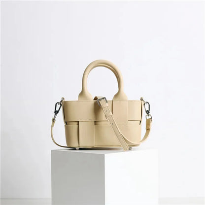 2024 Leather Women's Summer New Trendy Niche High-end Woven Handbag Shoulder Messenger Bag Fashion Explosion