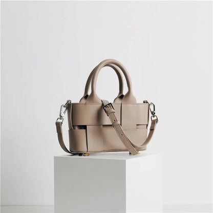 2024 Leather Women's Summer New Trendy Niche High-end Woven Handbag Shoulder Messenger Bag Fashion Explosion