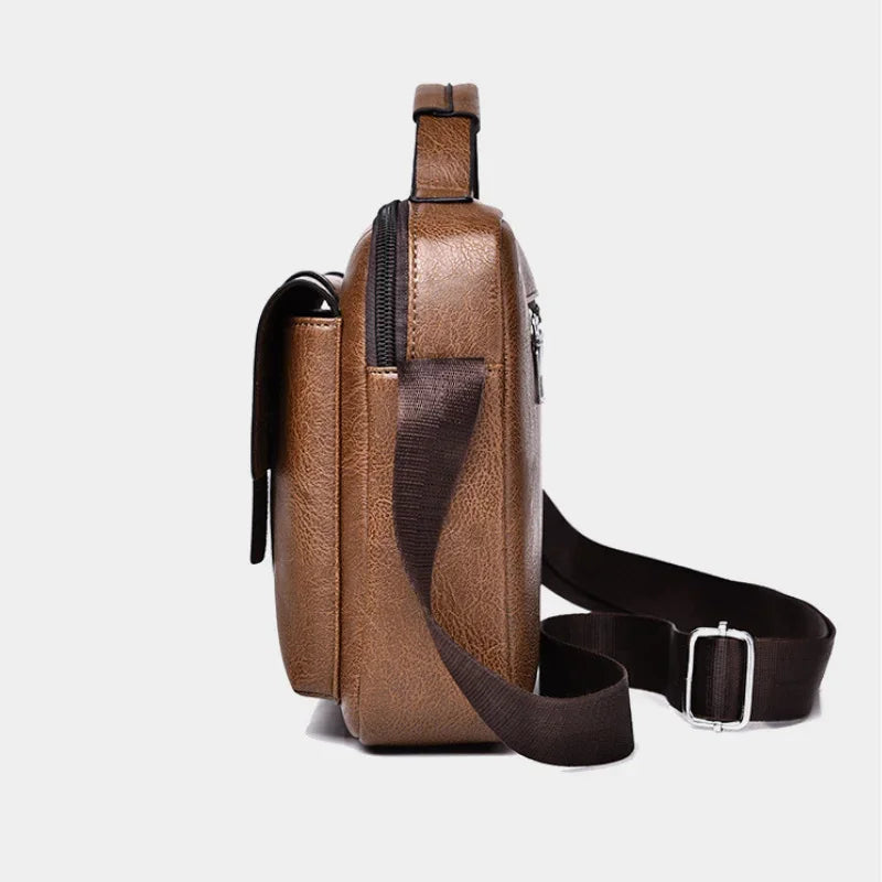 2024 Men's designer New Hands Shoulder husband high capacity Casual Crossbody leatherette Messenger Bag Men bag