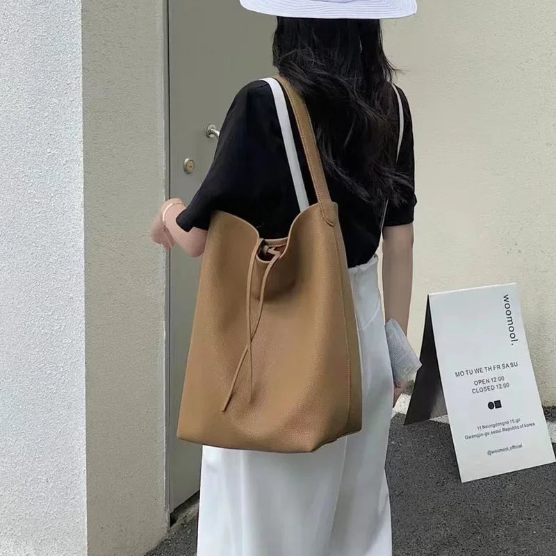 2024 Motingsome Soft Cowhdie Minimalism Women Bucket Bag Elegant French Style Lady Large Tote Bag Luxury Thick Real Leather Bag