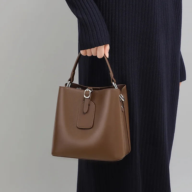 2024 New Bucket Bag Crossbody Women's Bag Large Capacity Genuine Leather Shoulder Bag Designer Bags Luxury
