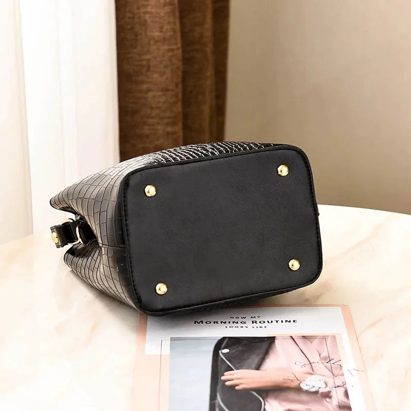 2024 New Bucket Women Pattern Handbag Capacity Casual Crocodile Shoulder Messenger Bags Ladies PU Purse