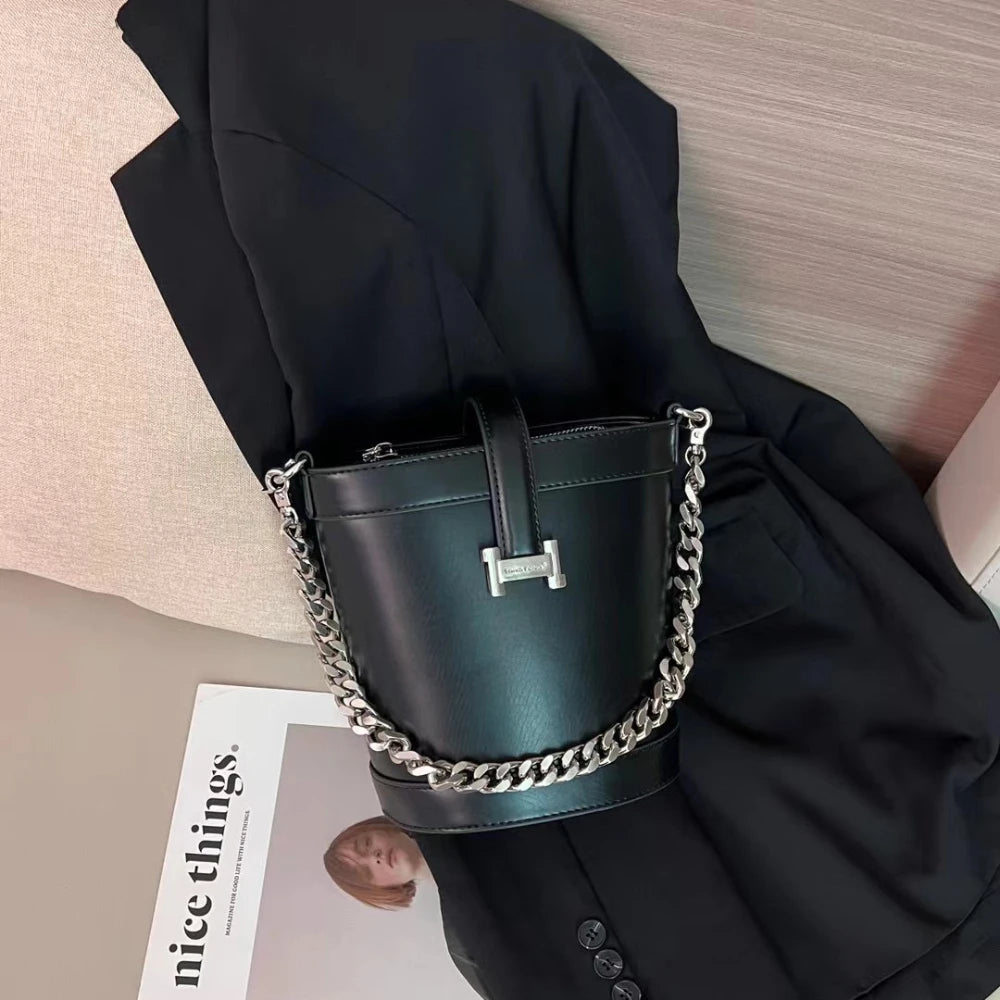2024 New Candy Color H-Button Spliced Chain Single Shoulder Crossbody French fries Bag Simple and Casual Trendy Bucket Bag
