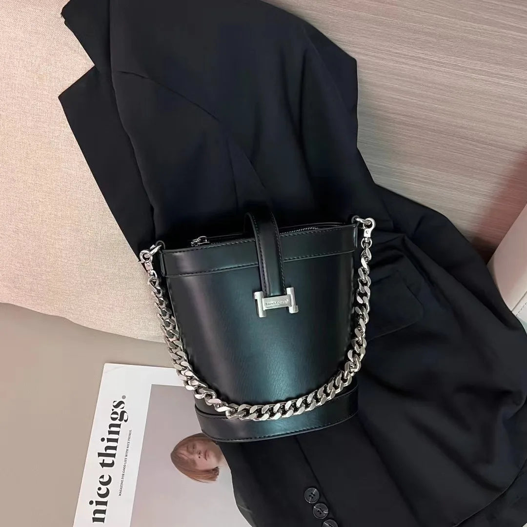 2024 New Candy Color H-Button Spliced Chain Single Shoulder Crossbody French fries Bag Simple and Casual Trendy Bucket Bag