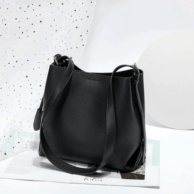 2024 New Cowhide Genuine Leather Bucket Bag Simple Large Capacity Elegant Commuter Shoulder Bags Luxury Solid Color Tote Purses