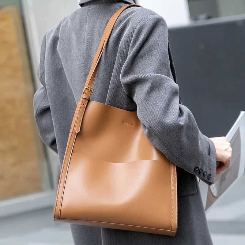 2024 New Cowhide Genuine Leather Tote Bag Fashion Large Capacity Commuter Shoulder Bags Female All-match Commuter Bolsos Mujer