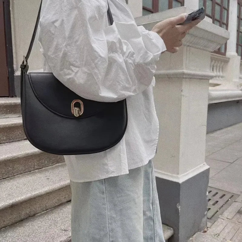 2024 New Fashion Hobos Korean Minority Designer Portable Underarm Shoulder Bags Simple All-match Commuter Handbags Purses