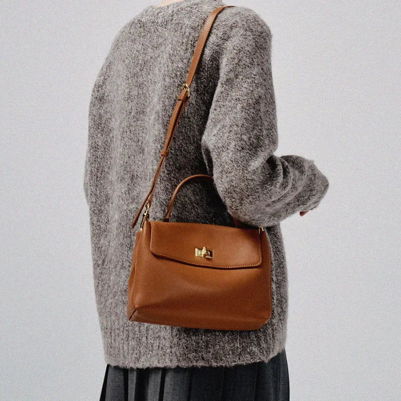 2024 New First Layer Soft Cowhide Commuting Bag Portable One-Shoulder Retro Large Capacity Crossbody Bag for Women Luxury Bag
