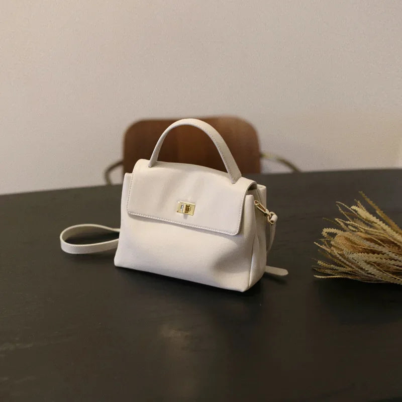2024 New First Layer Soft Cowhide Commuting Bag Portable One-Shoulder Retro Large Capacity Crossbody Bag for Women Luxury Bag