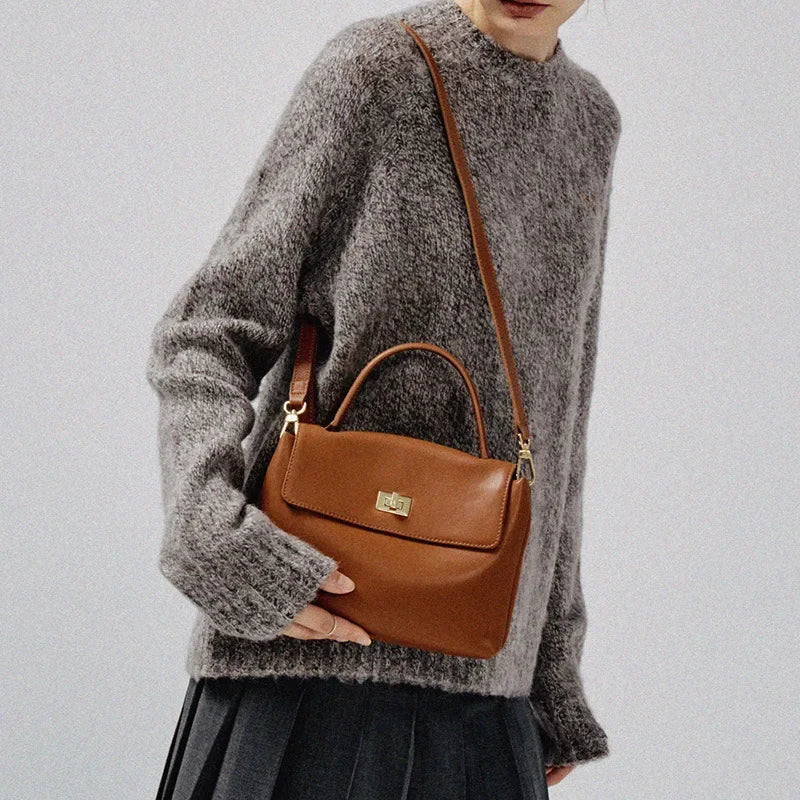 2024 New First Layer Soft Cowhide Commuting Bag Portable One-Shoulder Retro Large Capacity Crossbody Bag for Women Luxury Bag