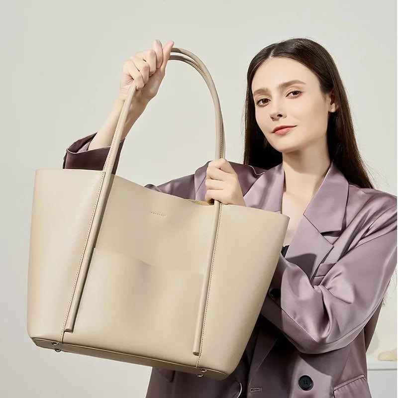 2024 New Genuine Leather Tote Bag Summer Handheld Cowhide Commuter Shoulder Bag Women's Large Capacity