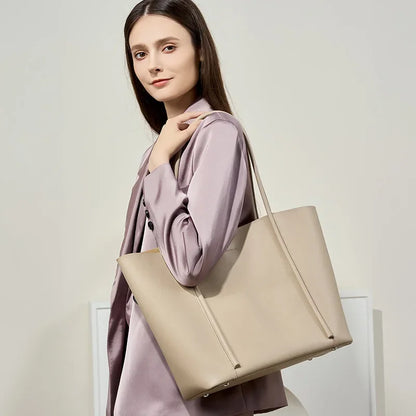 2024 New Genuine Leather Tote Bag Summer Handheld Cowhide Commuter Shoulder Bag Women's Large Capacity