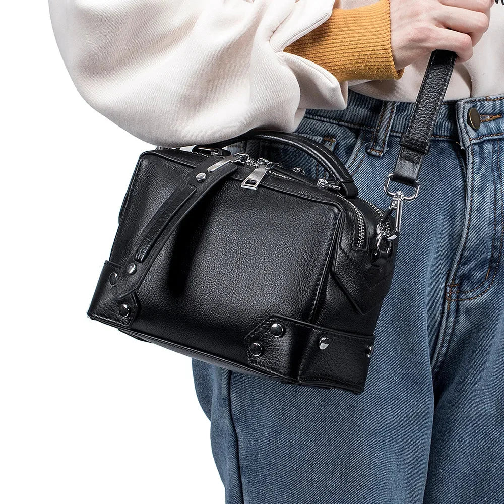 2024 New Leather Female Cowhide Hand Bill of Lading Shoulder Crossbody Fashion Everything Small Square Bag