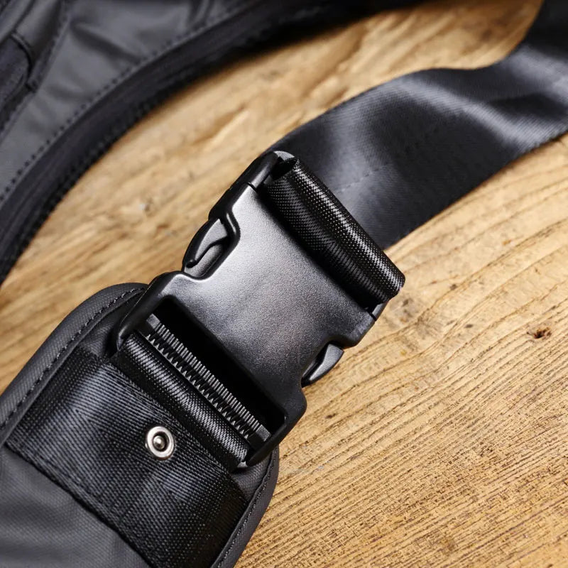 2024 New Men's Chest Bag Waterproof Nylon Men's Bag Trendy Casual Right Shoulder Single Shoulder Oblique Straddle Bag