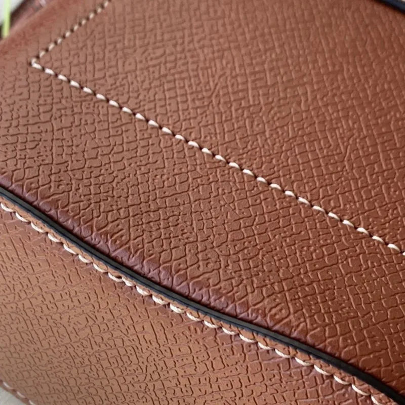 2024 New Mini Bucket Crossbody Cellphone Pouch Trendy All-match Box Bags Versatile Casual Commuter Travel Shopping Handbags