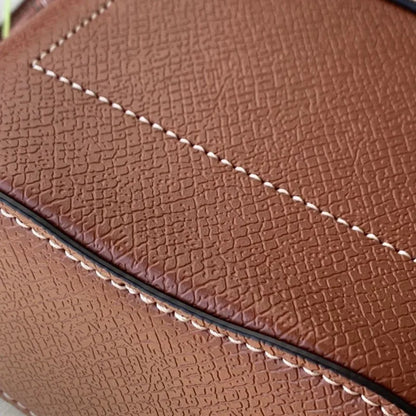 2024 New Mini Bucket Crossbody Cellphone Pouch Trendy All-match Box Bags Versatile Casual Commuter Travel Shopping Handbags