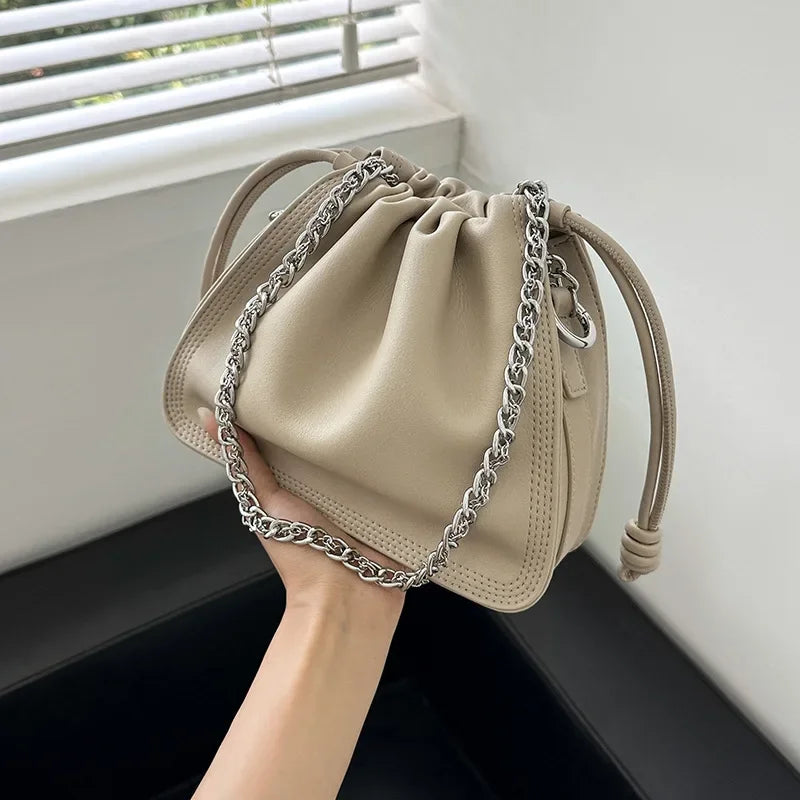2024 New Minority Folds Cloud Bag High Quality One Shoulder Crossbody Underarm Bag Fashion Elegant Lady Commuter Purses Clutch
