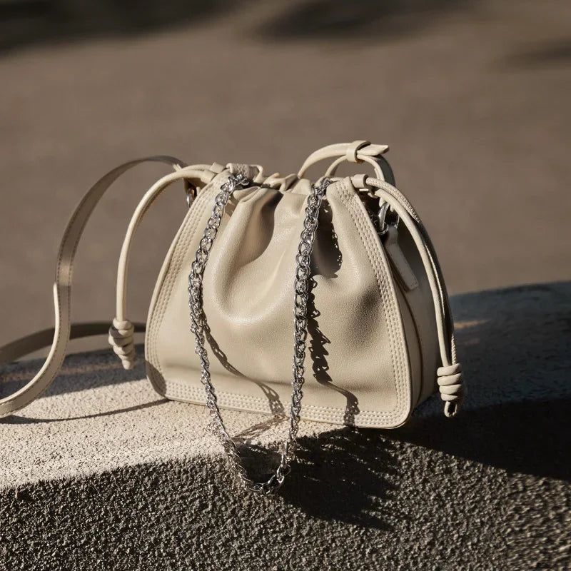 2024 New Minority Folds Cloud Bag High Quality One Shoulder Crossbody Underarm Bag Fashion Elegant Lady Commuter Purses Clutch