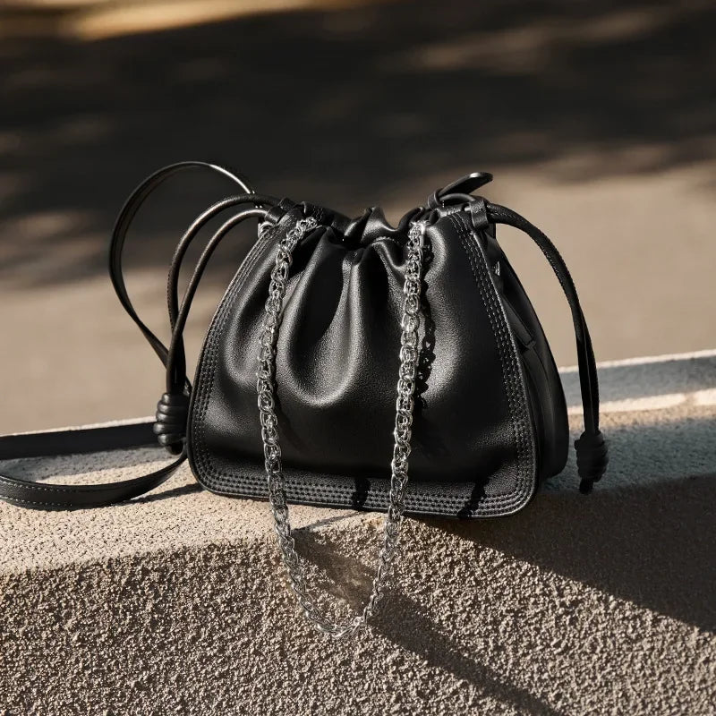 2024 New Minority Folds Cloud Bag High Quality One Shoulder Crossbody Underarm Bag Fashion Elegant Lady Commuter Purses Clutch