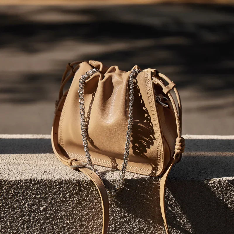 2024 New Minority Folds Cloud Bag High Quality One Shoulder Crossbody Underarm Bag Fashion Elegant Lady Commuter Purses Clutch