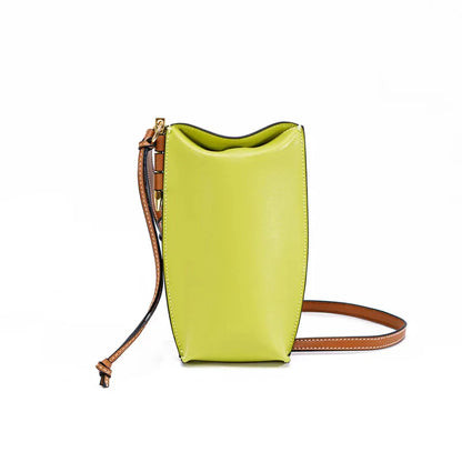 2024 New Mobile Phone European and American Retro Mini Shoulder Messenger Cow Leather Women's Bag