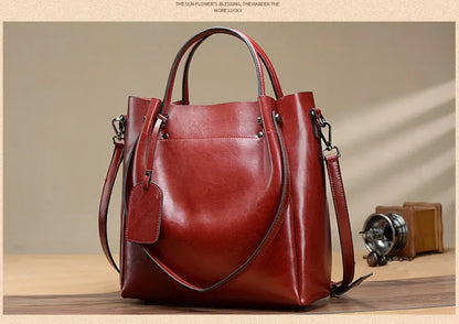 2024 New Women's Bag Genuine Leather Shoulder Crossbody Bag Handheld Large Bags Oiled Waxed Cow Leather Bag Luxury Bags