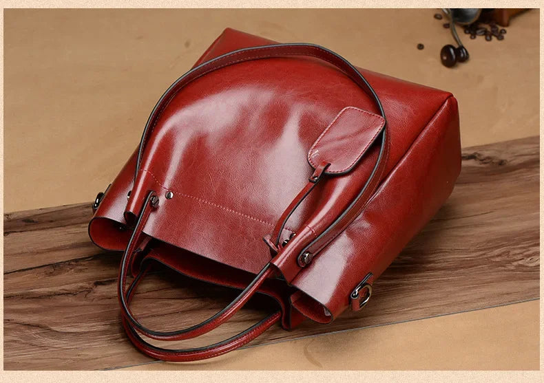 2024 New Women's Bag Genuine Leather Shoulder Crossbody Bag Handheld Large Bags Oiled Waxed Cow Leather Bag Luxury Bags