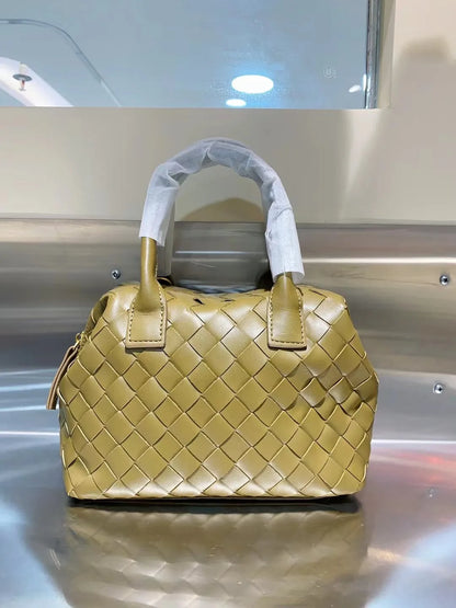 2024 New Woven Women's Bag Handheld Large Capacity Tote Single Shoulder Crossbody Bag