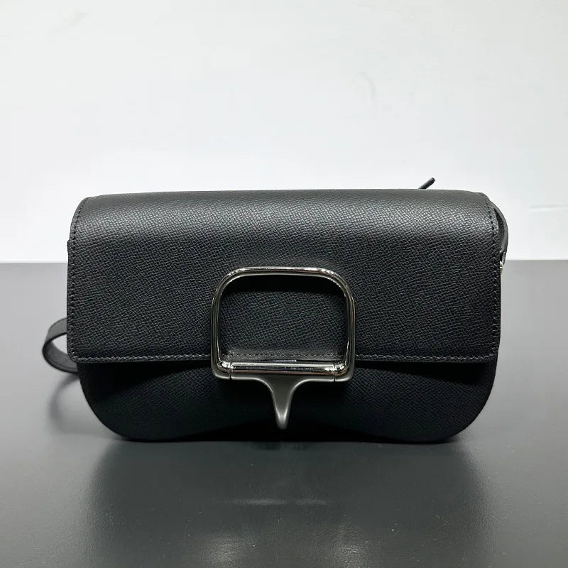 2024 Spring Summer New Vintage Tote Shoulder Bags Fashion Latch Design Simple Casual Commuter Armpit Bag Female Handbags Bolsos