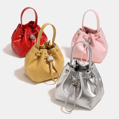 2024 Summer New Niche Handbags Fashion All-match Silver Darwstring Crossbody Shoulder Bag Leisure Commuter Large Capacity Bolsas