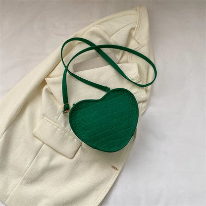 2024 Trend Fashion Heart Shaped Shoulder Bag Large Capacity Simple Fresh Portable Crossbody Handbags Solid Casual Bolsas Mujer