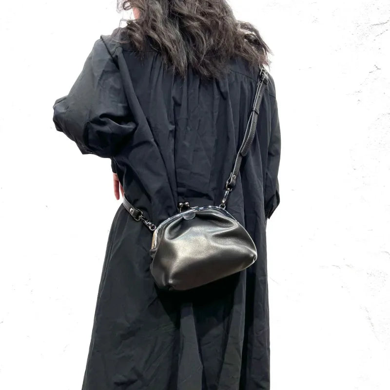 2024 Winter New Lock Buckle Bags Vintage Portable Leather Black Crossbody Bags Y2k Street Simple Shoulder Bag for Women