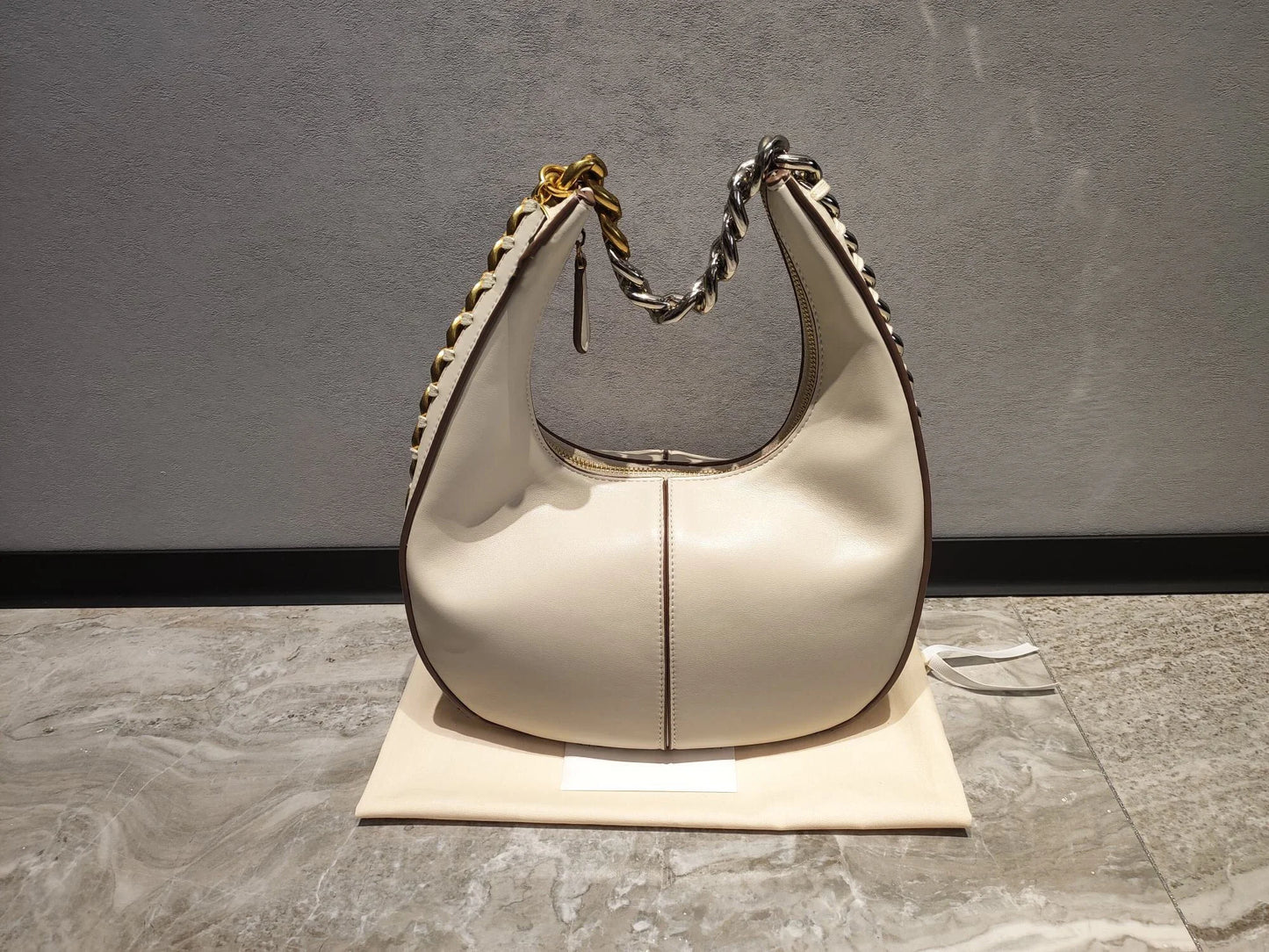2024 high quality  Women's Bag Trend Single Shoulder Messenger Chain Bag  Women's Handbag Fashion Brand Bag