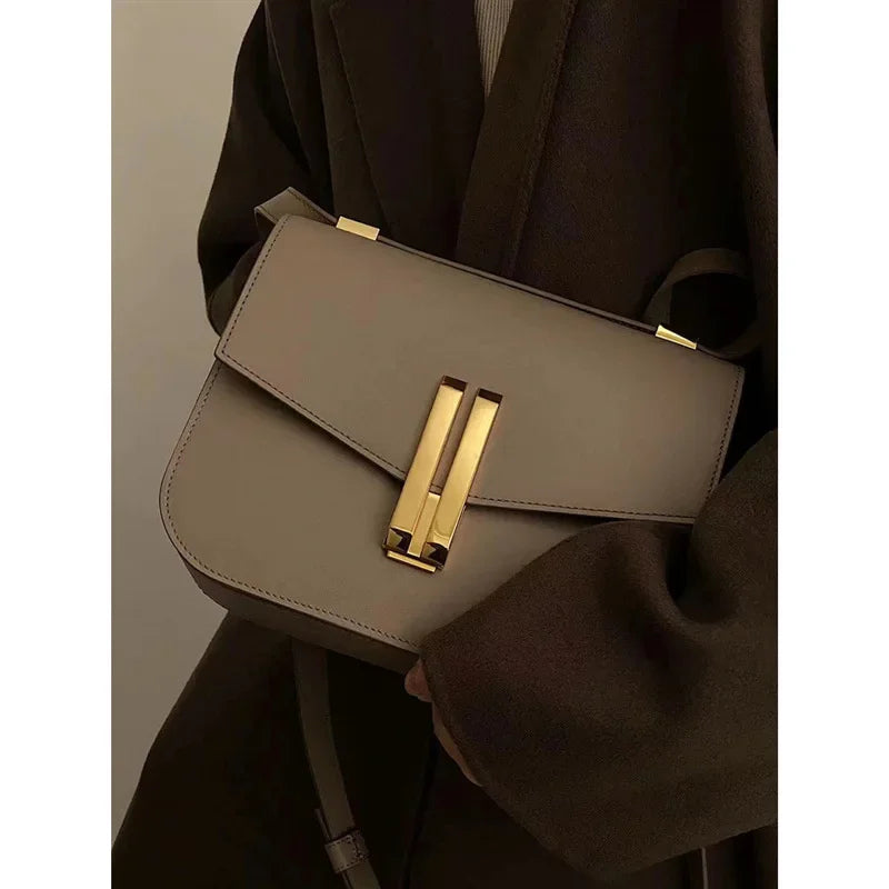 2024 new Retro Simple Tofu Bag - British Luxury style | Unique Design | Premium Quality Genuine Leather Women‘s Shoulder Bag