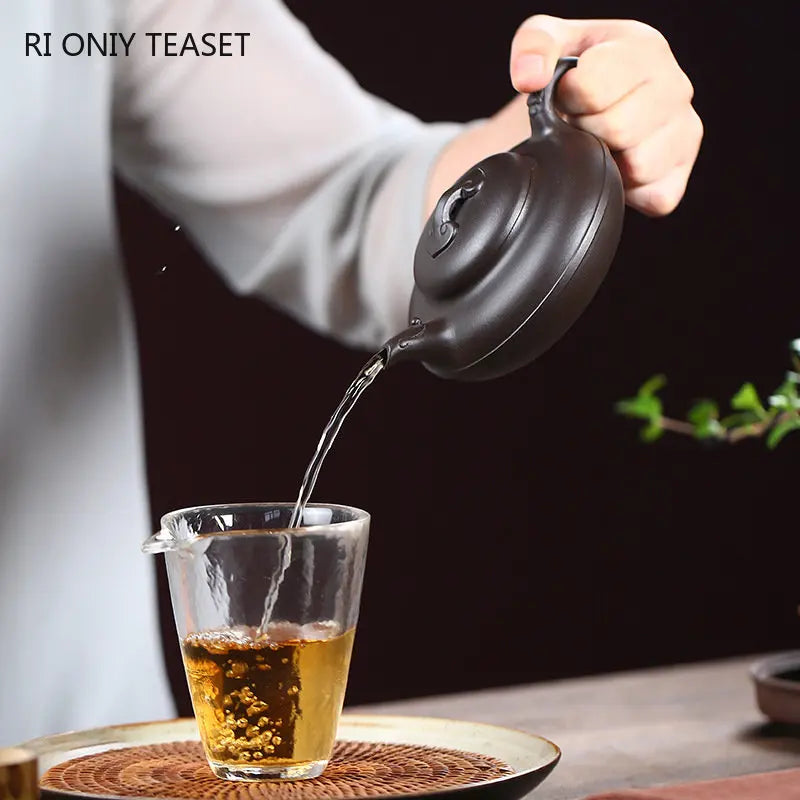 210ml Authentic Yixing Purple Clay Teapots Famous Artists Handmade Tea Pot Raw Ore Beauty Kettle Chinese Zisha Tea Set Teaware