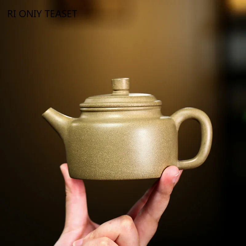 210ml Chinese Yixing Purple Clay Teapots Famous Artists Handmade Tea Pot Raw Ore Green Sand Section Mud Kettle Zisha Tea Set